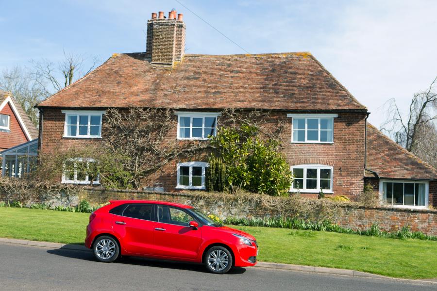  Suzuki Baleno 2016 года  (UK) (фото 19 из 88)